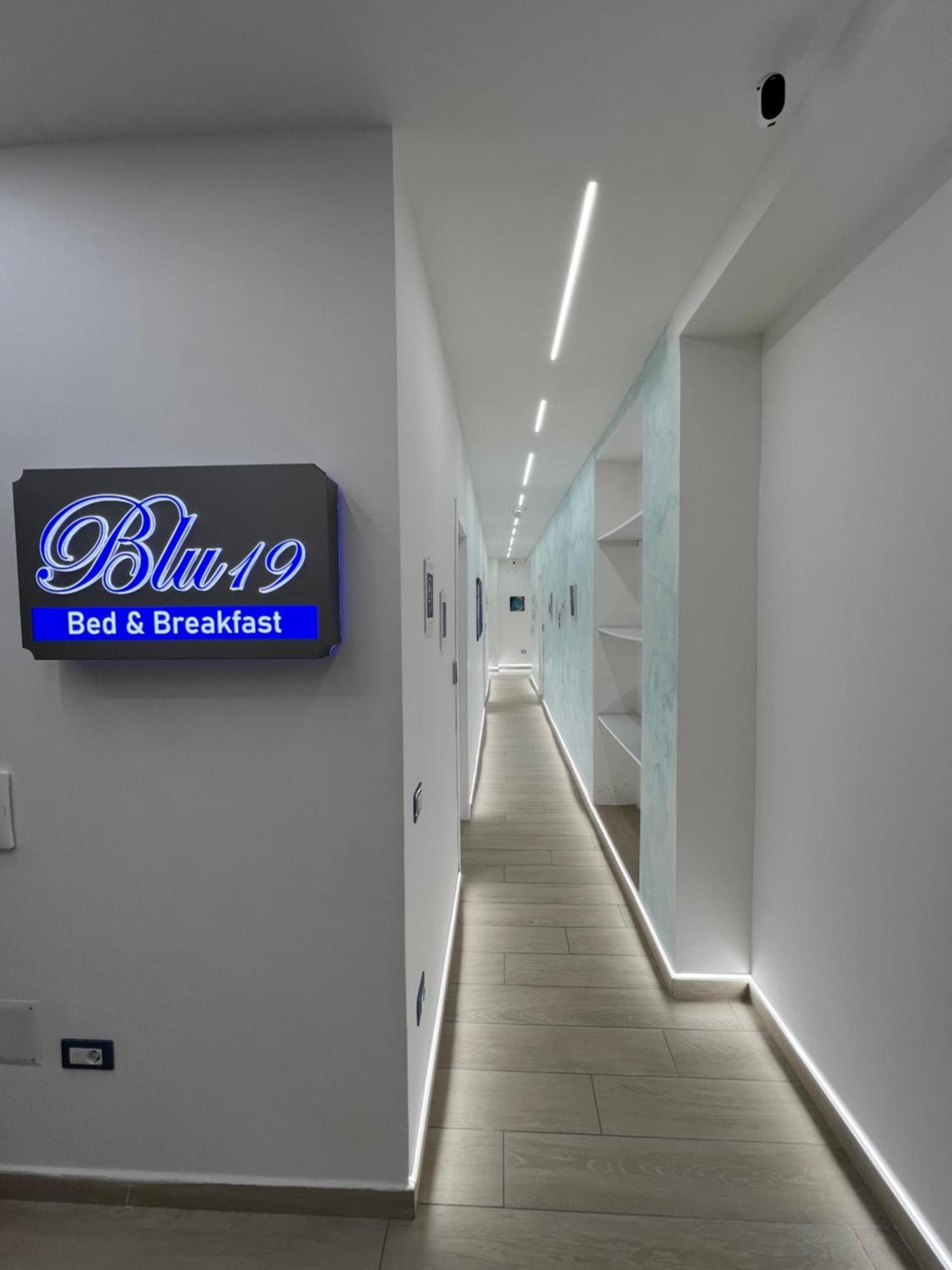 Blu 19 Hotell Napoli Eksteriør bilde